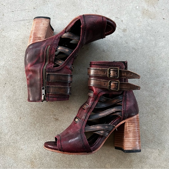 Freebird by Steven Shoes - Freebird by Steven Shoes Tiara Wine Leather Booties Women’s Size 7